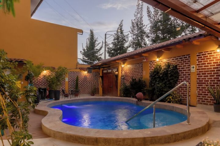 Pool 39 of 51