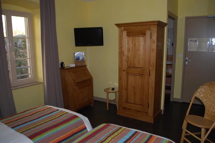 Room 3 of 4