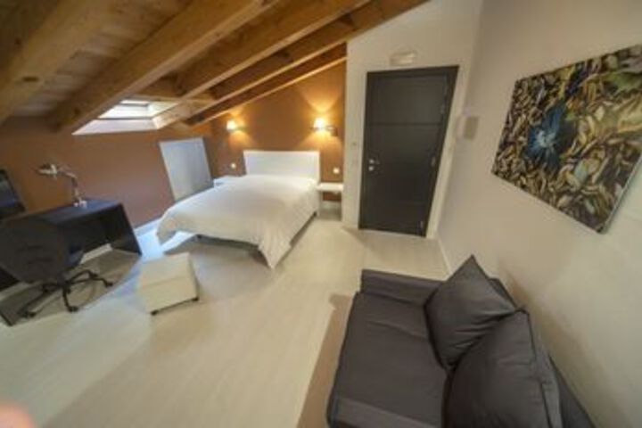 Room 21 of 88