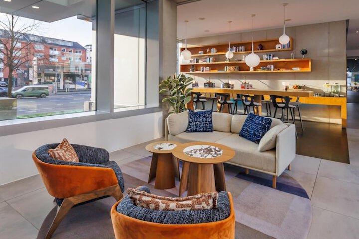Guest Lobby