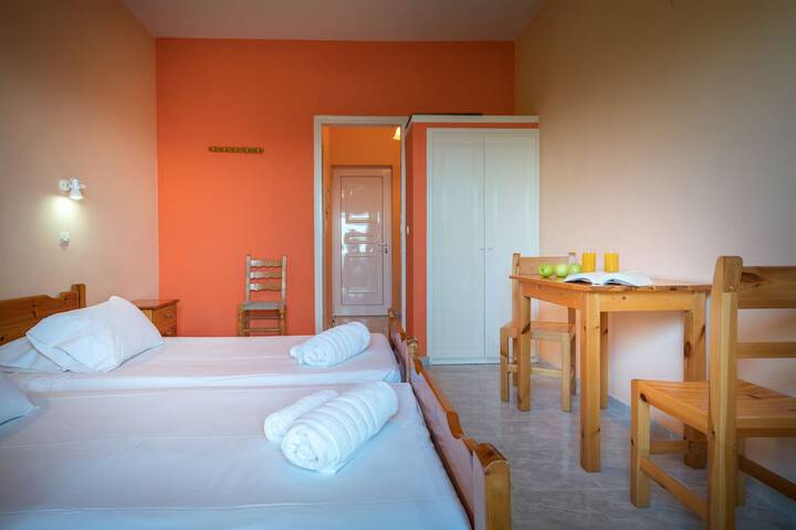 Room 7 of 23