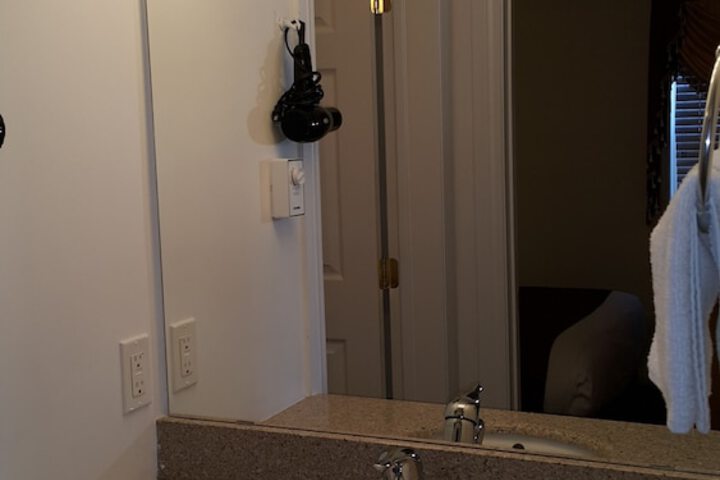 Room 60 of 65