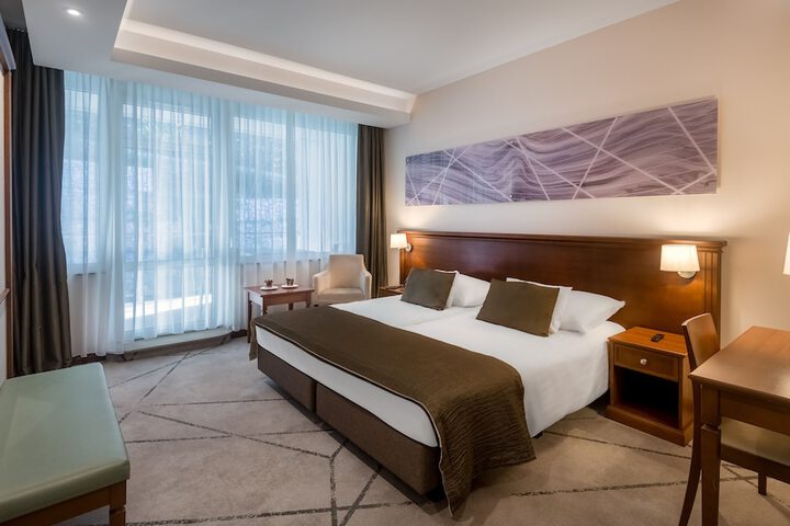 Room 16 of 55