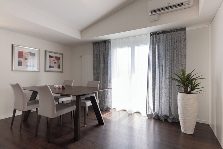 Room 15 of 42