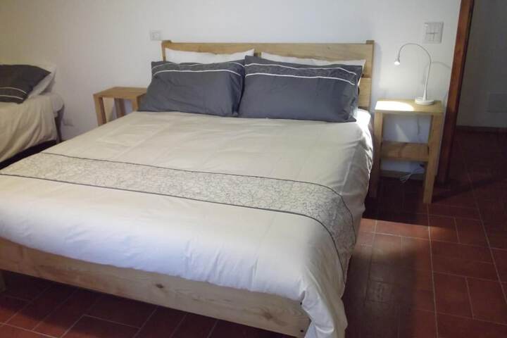 Room 5 of 49
