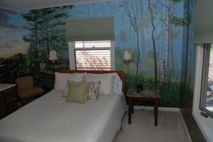 Room 167 of 250
