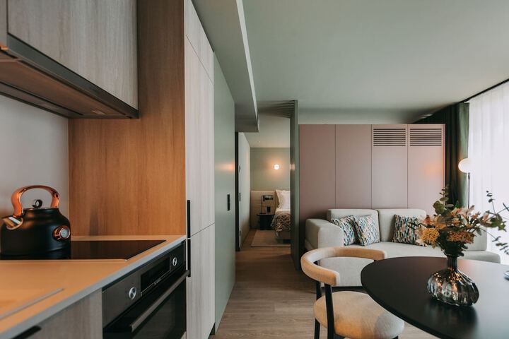 Room 78 of 145