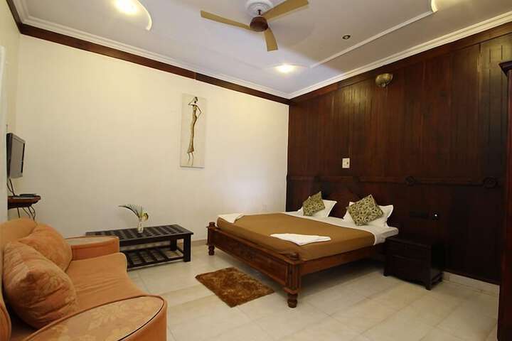 Room 5 of 30