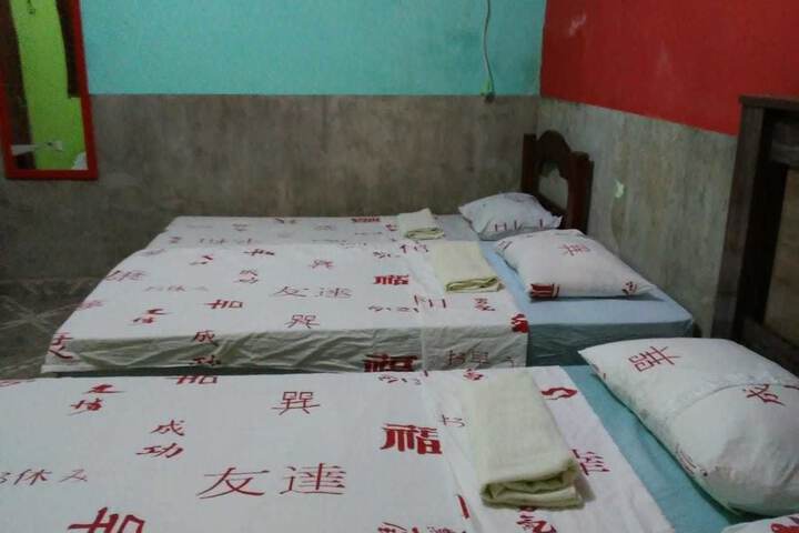 Room 11 of 23