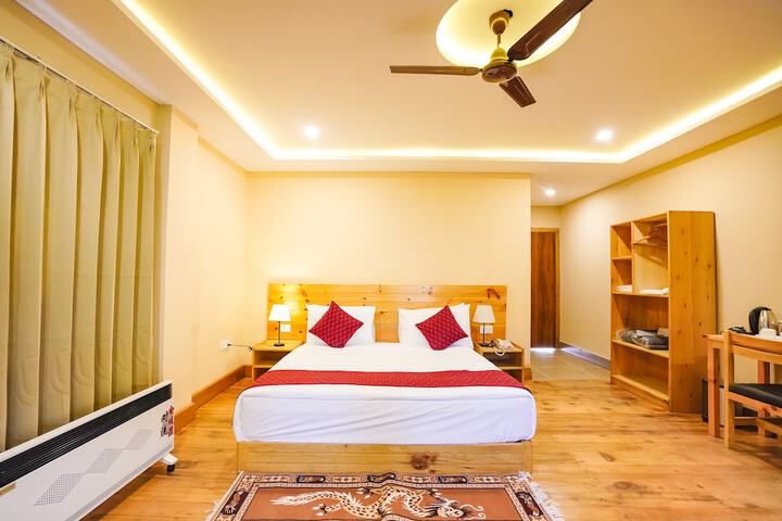 Room 7 of 25