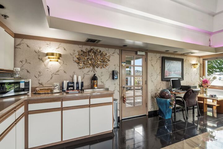 Lobby Photos