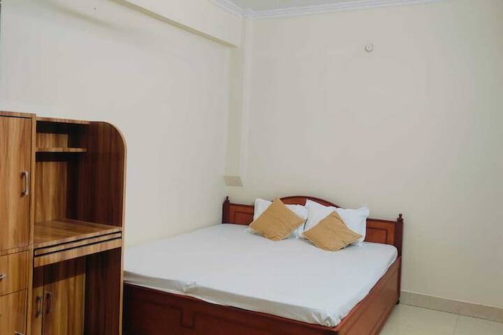 Room 3 of 14