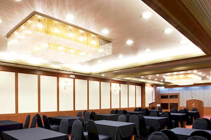 Ballroom/Hall 43 of 51