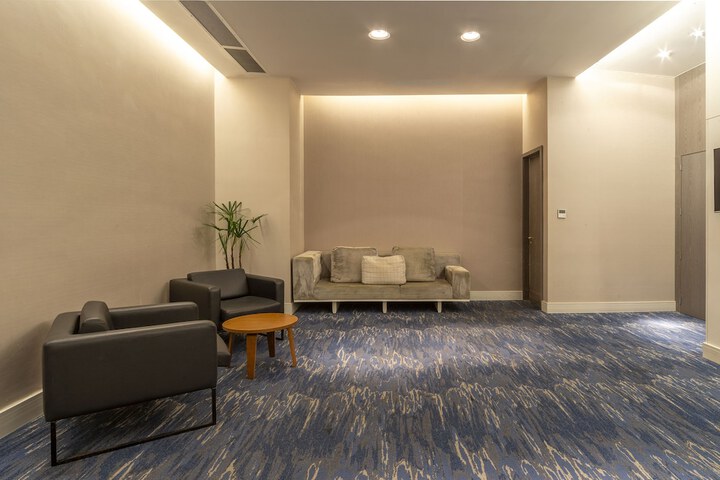 Ballroom/Hall 87 of 104