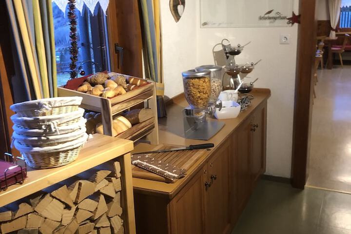 Breakfast/Coffee Service 23 of 33