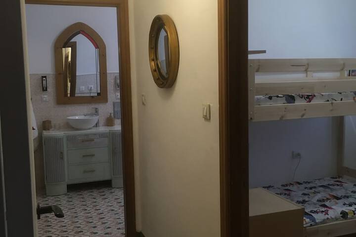 Room 13 of 24