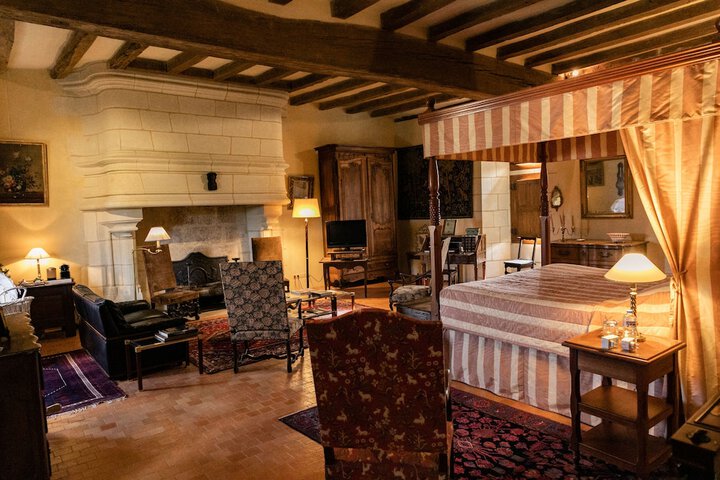 Room 6 of 49