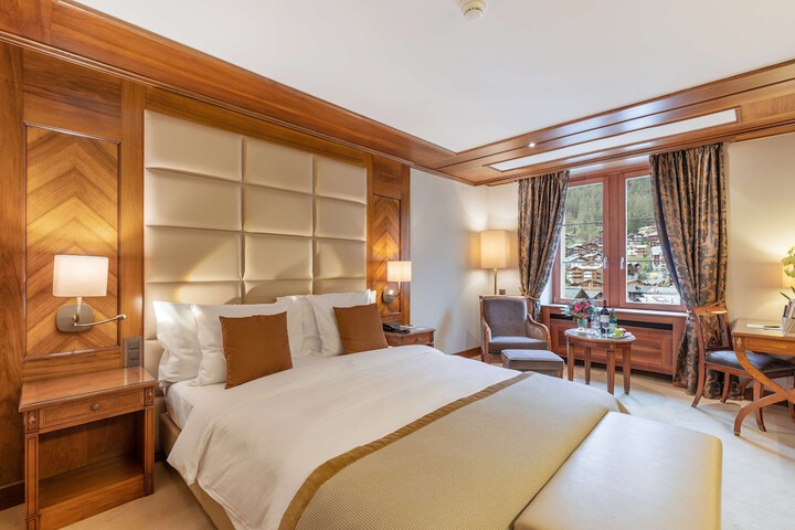 Room 18 of 180
