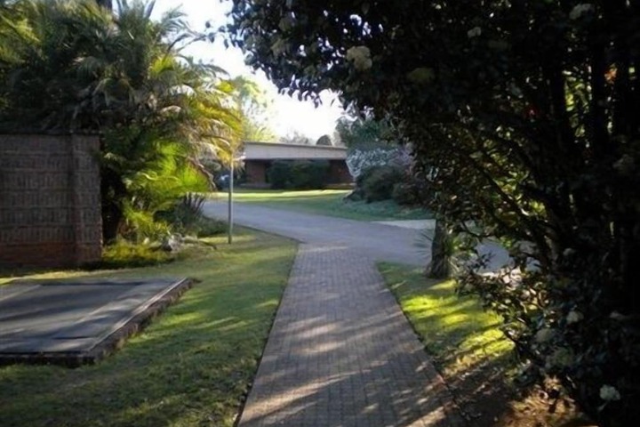 Property Grounds 95 of 128
