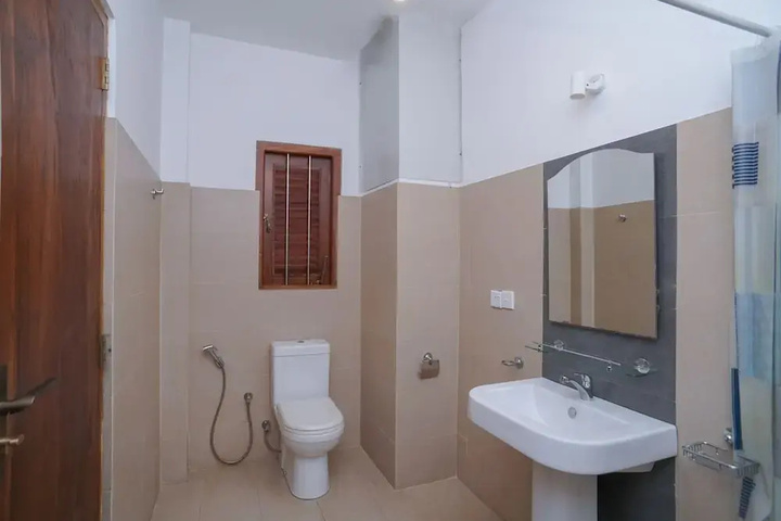 Room 8 of 20