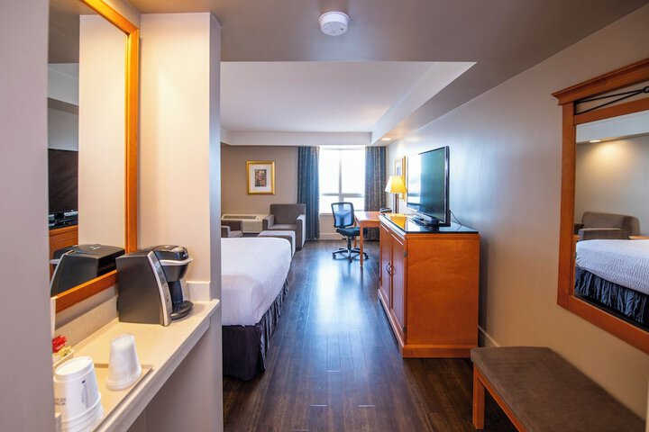 Room 15 of 42