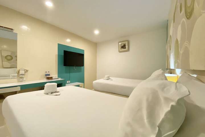 Room 19 of 117