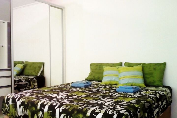 Room 4 of 23