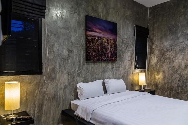 Room 37 of 117