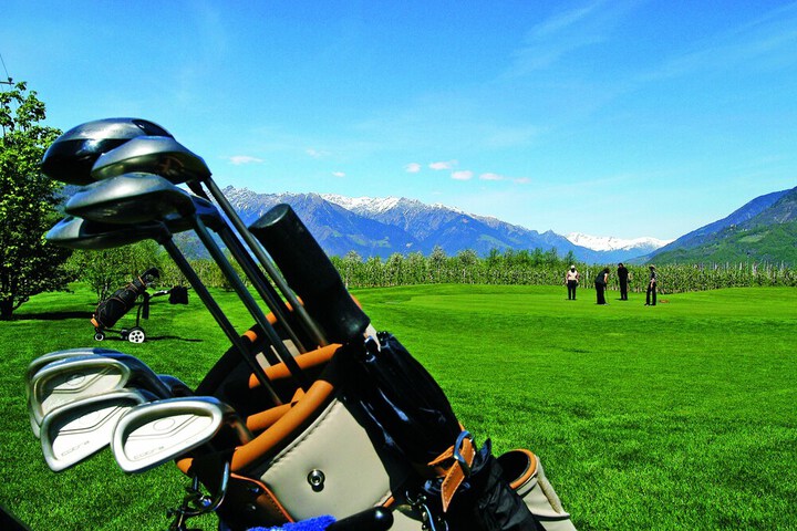 Golf 74 of 100