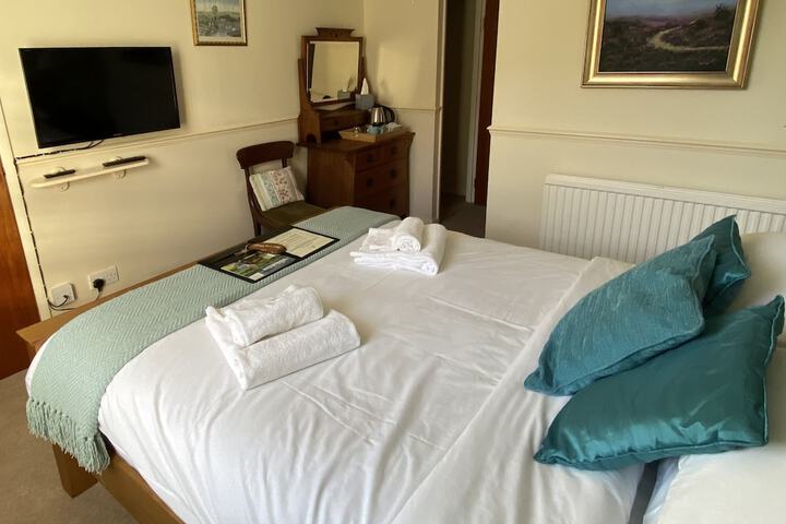 Room 8 of 42