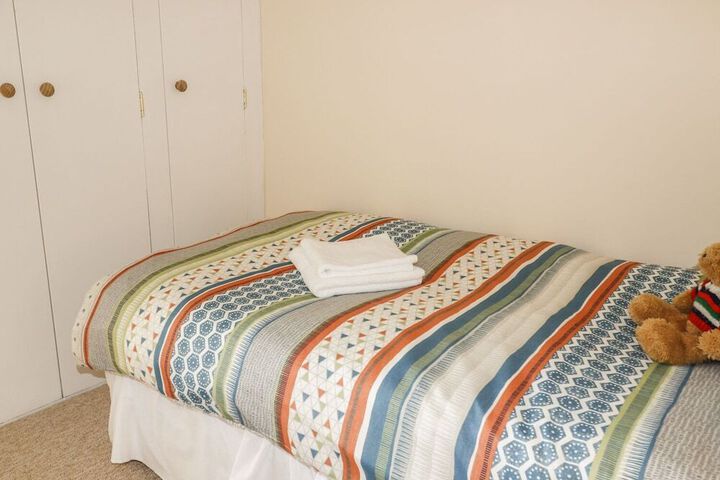 Room 3 of 16