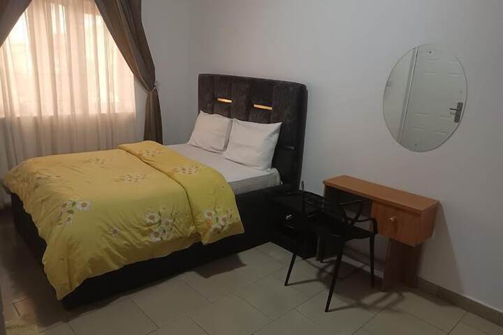 Room 15 of 37