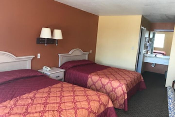 Room 43 of 66