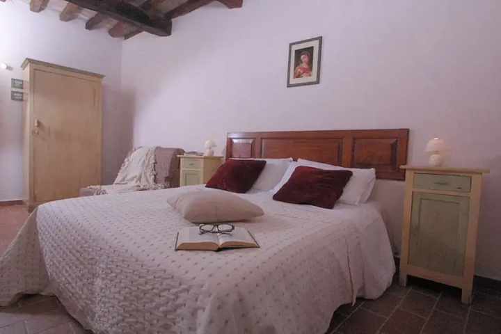 Room 4 of 19