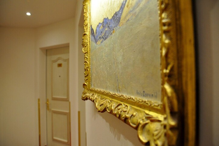 Ballroom/Hall 86 of 90