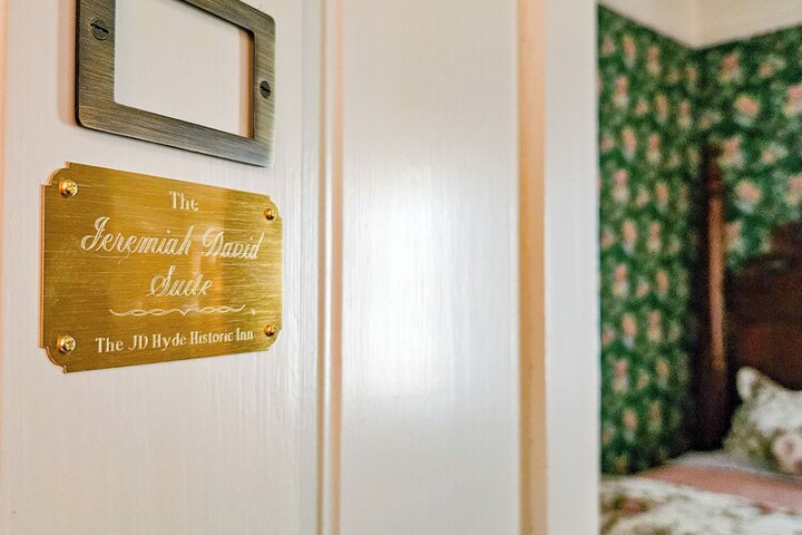 Room 22 of 95