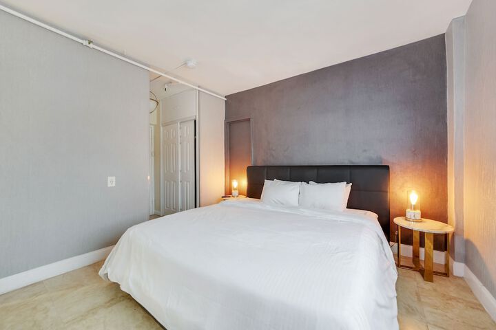Room 45 of 93