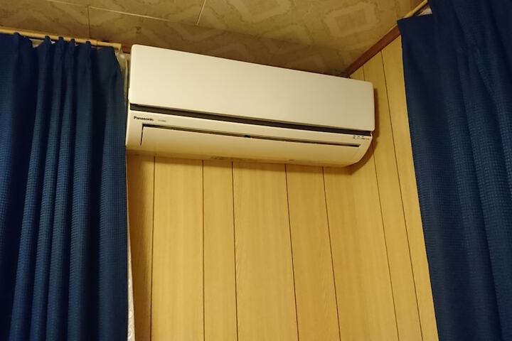 Room 3 of 65