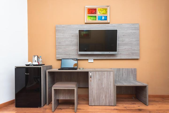 Room 19 of 35