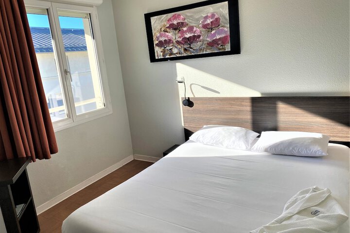 Room 16 of 52