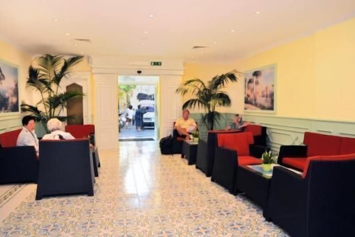 Guest Lobby