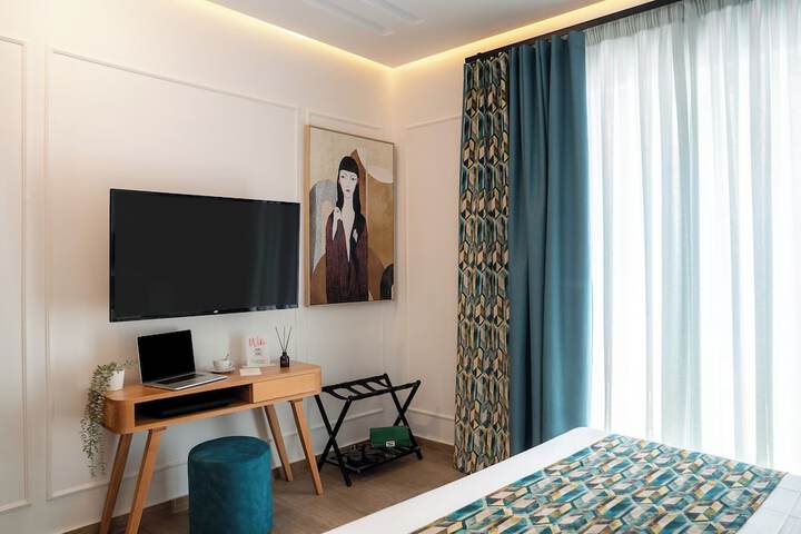 Room 7 of 83
