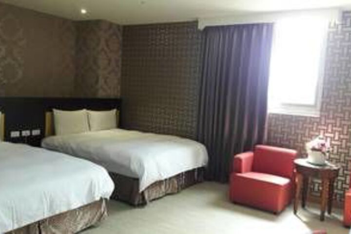 Room 12 of 23