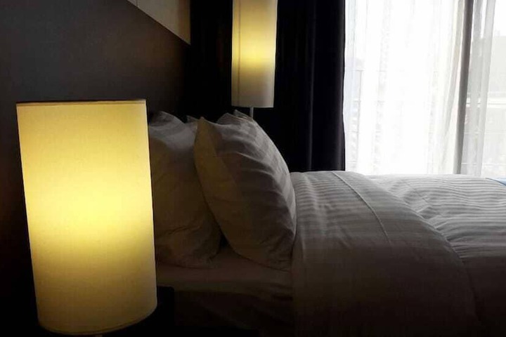 Room 13 of 21