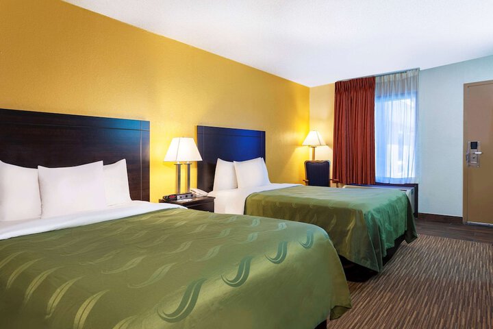 2 Double Beds (5 of 18)