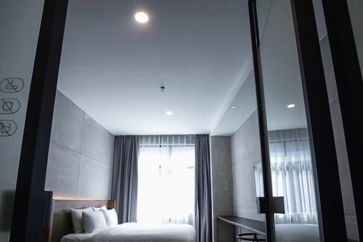 Room 63 of 101