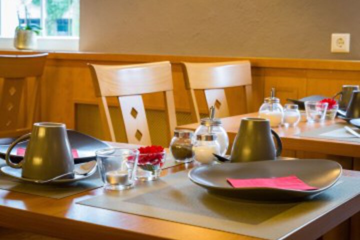 Breakfast/Coffee Service 28 of 36
