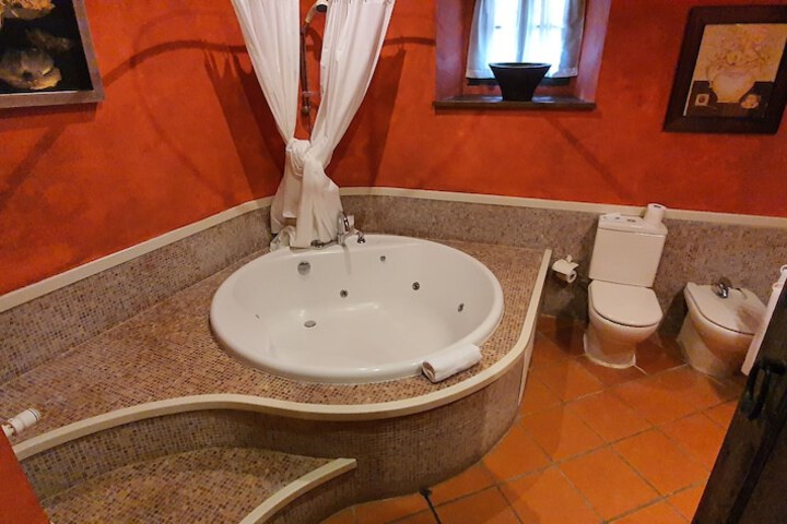 Room 40 of 64