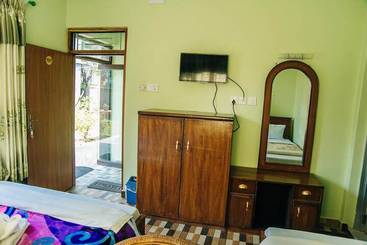Room 20 of 36