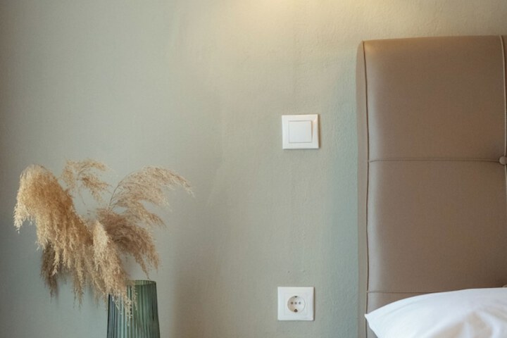 Room 18 of 48